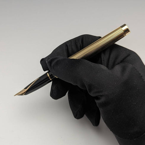 US Vintage Sheaffer Targa Fountain Pen Gold Plated Case